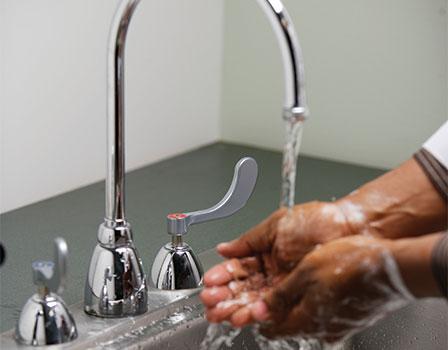 芝加哥水龙头 undermount faucet with antimicrobial handles